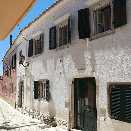 Archontiko Kourkoulos Makrádes エクステリア 写真